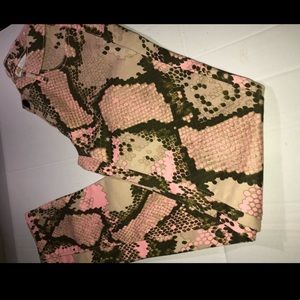 🚨2/$25🚨 Princess Vera wang snake print pants